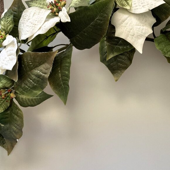 POINSETTIA HOLIDAY SWAG WALL DÉCOR ARTIFICAL CHRISTMAS - Picture 5 of 13